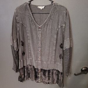 Chic Gray Button-Up Blouse